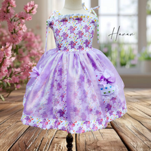 Load image into Gallery viewer, Bear friends Dress
